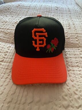 San Francisco Giants Black and Orange Floral Logo Cap